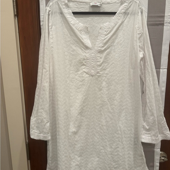 Vineyard Vines White Tunic Coverup - Picture 2 of 3